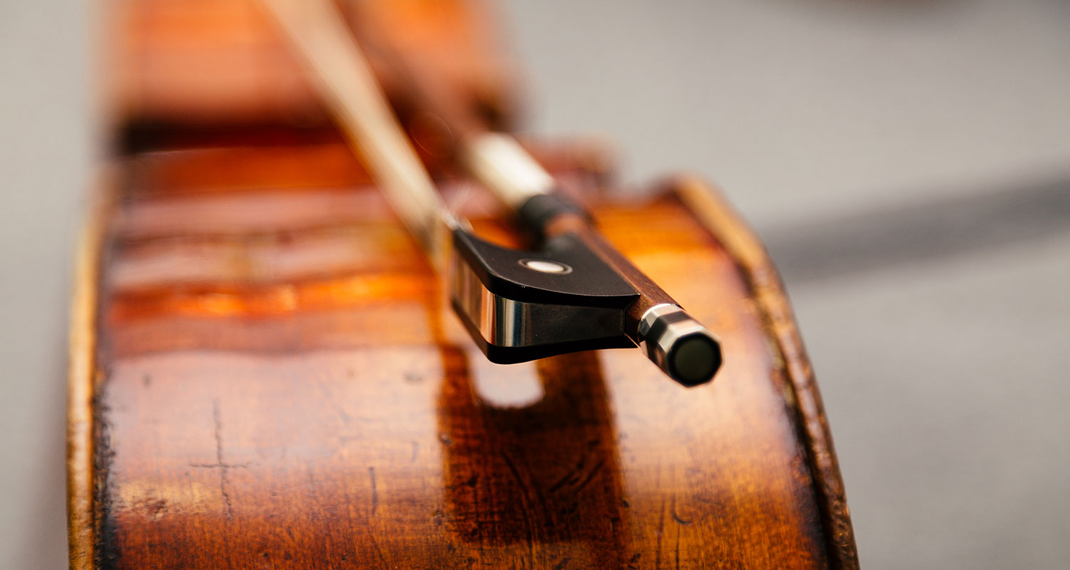 Cello Musikschule Schweder close up